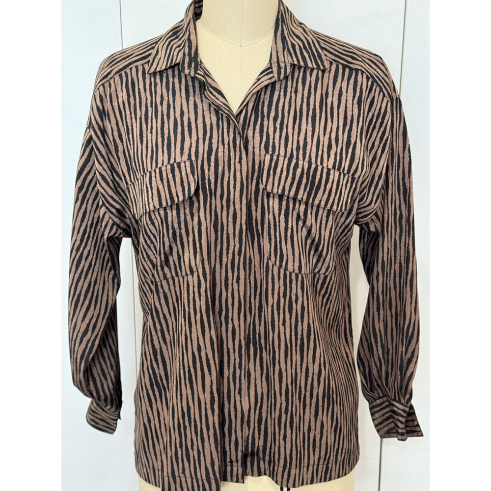 Unbranded Button-Up Shirt Size L Brown and Black stripe front pockets